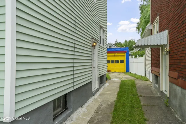 $230,000 | 326 Mountain Street, Albany, NY 12209