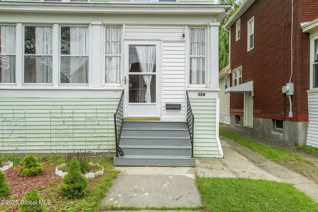 $230,000 | 326 Mountain Street, Albany, NY 12209