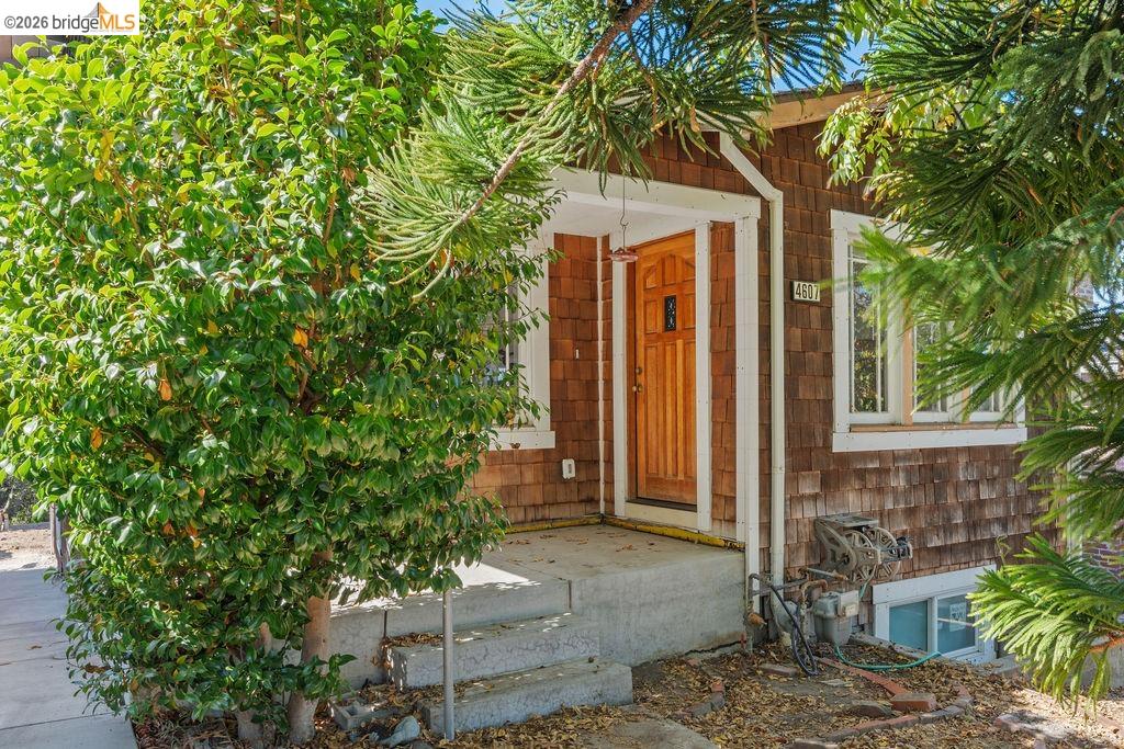 4607 Virginia Oakland, CA 94619 - Photo 3 of 29 Gallery Image 3