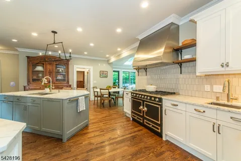 $2,495,000 | 324 Morris Avenue, Mountain Lakes, NJ 07046