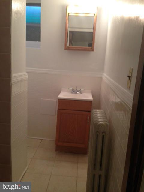 1511 Ralworth Road Baltimore, MD 21218 - Photo 17 of 19 Basement Bathroom