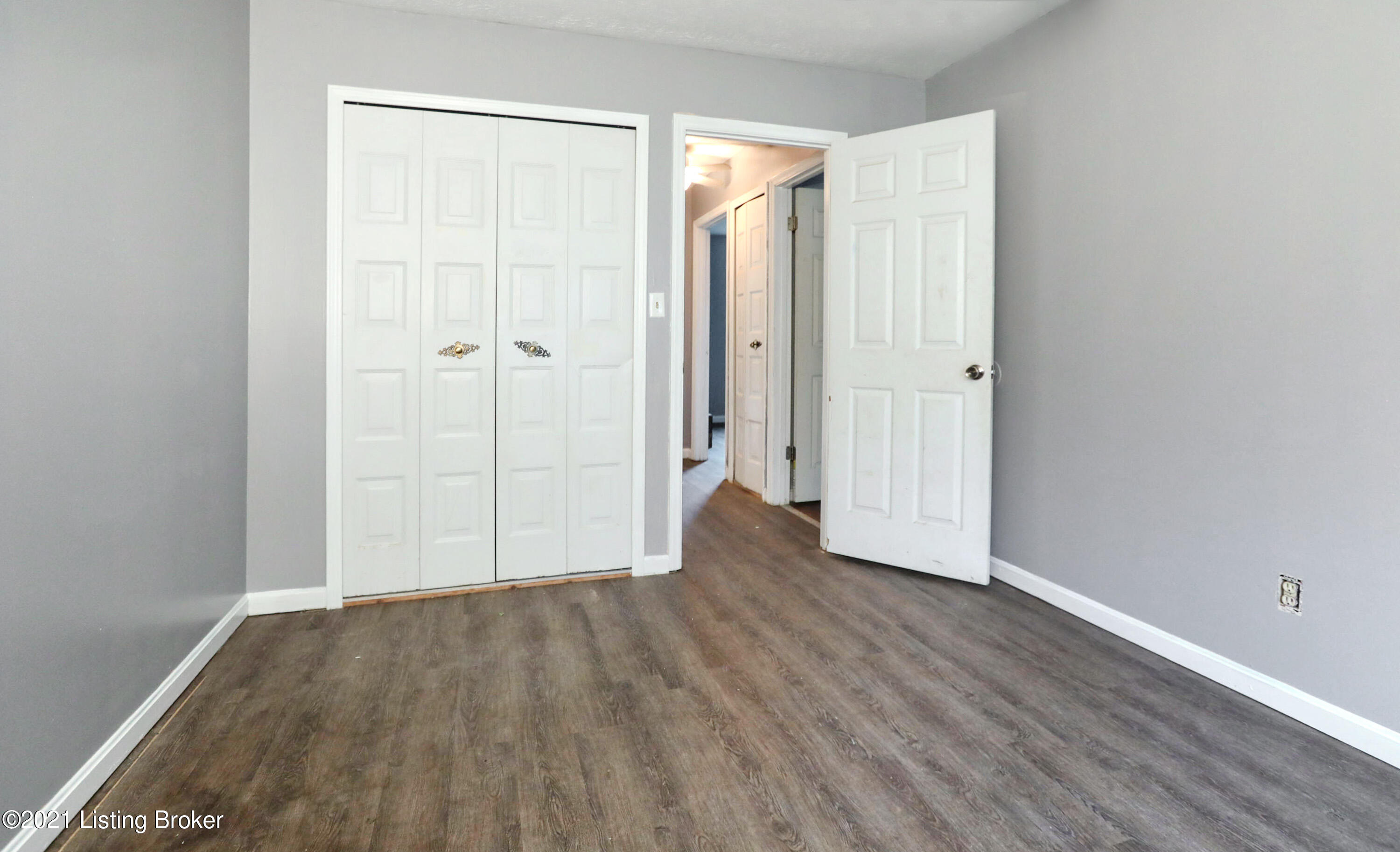 4510 Gaudet Road Jeffersontown, KY 40299 - Photo 14 of 33 015