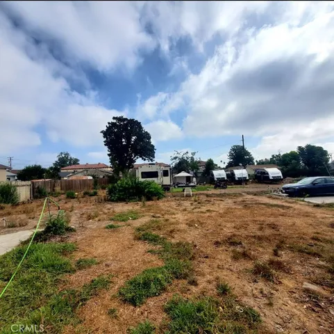 a view of a town with sky view