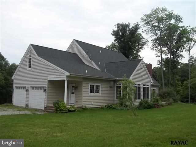 201 Carr Hill Road Gettysburg, PA 17325 - Photo 3 of 17