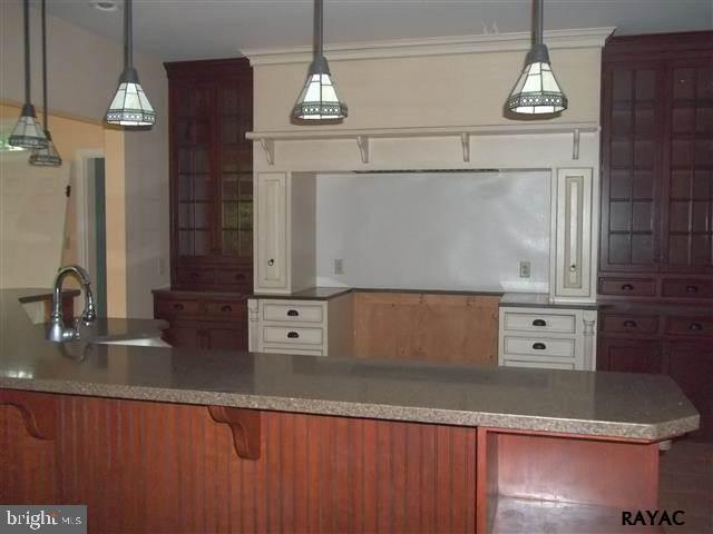 201 Carr Hill Road Gettysburg, PA 17325 - Photo 6 of 17
