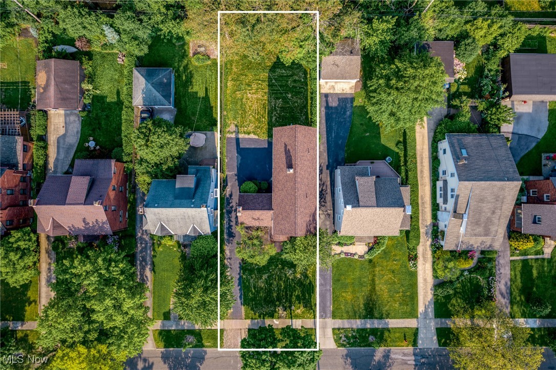 2484 Eaton Road Cleveland, OH 44118 - Photo 2 of 49 Gallery Image 2