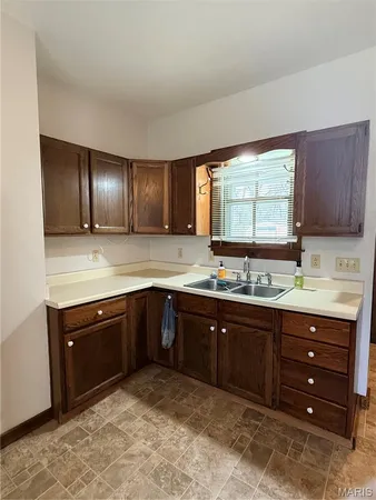 $349,000 | 229 Lee Avenue, Collinsville, IL 62234