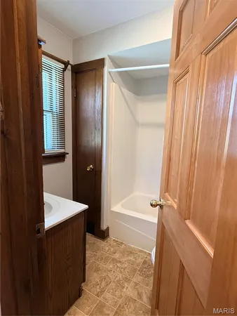 $349,000 | 229 Lee Avenue, Collinsville, IL 62234