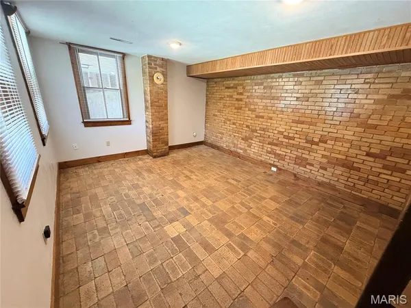 $349,000 | 229 Lee Avenue, Collinsville, IL 62234