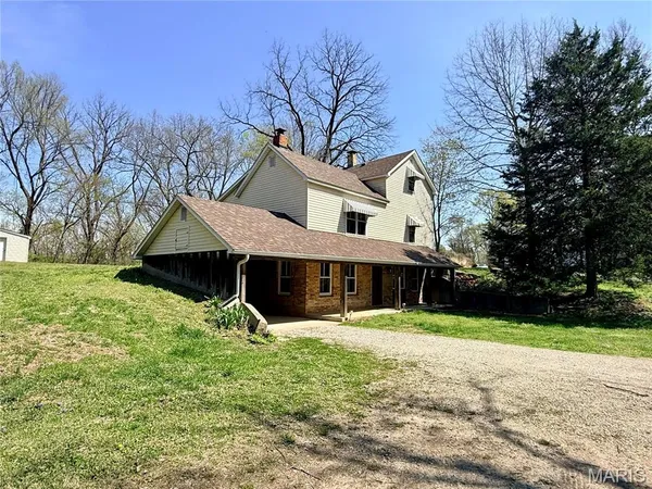 $349,000 | 229 Lee Avenue, Collinsville, IL 62234