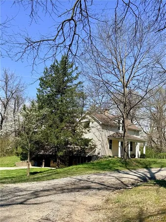 $349,000 | 229 Lee Avenue, Collinsville, IL 62234