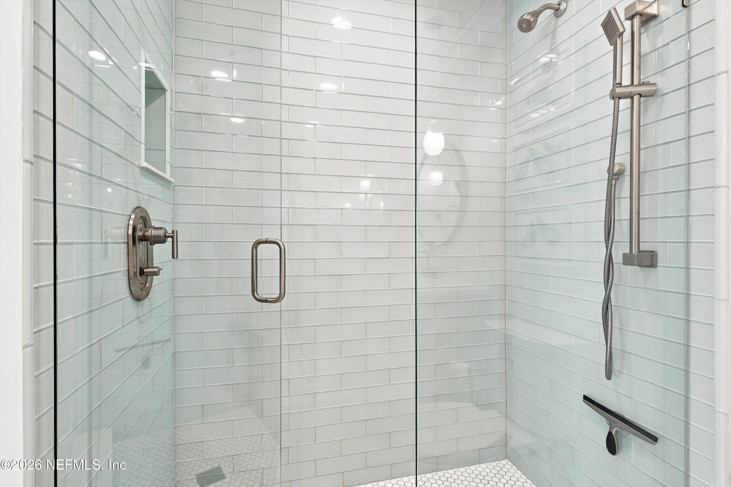 2233 Seminole Road, Unit 24 Atlantic Beach, FL 32233 - Photo 26 of 43 25-Primary Bathroom