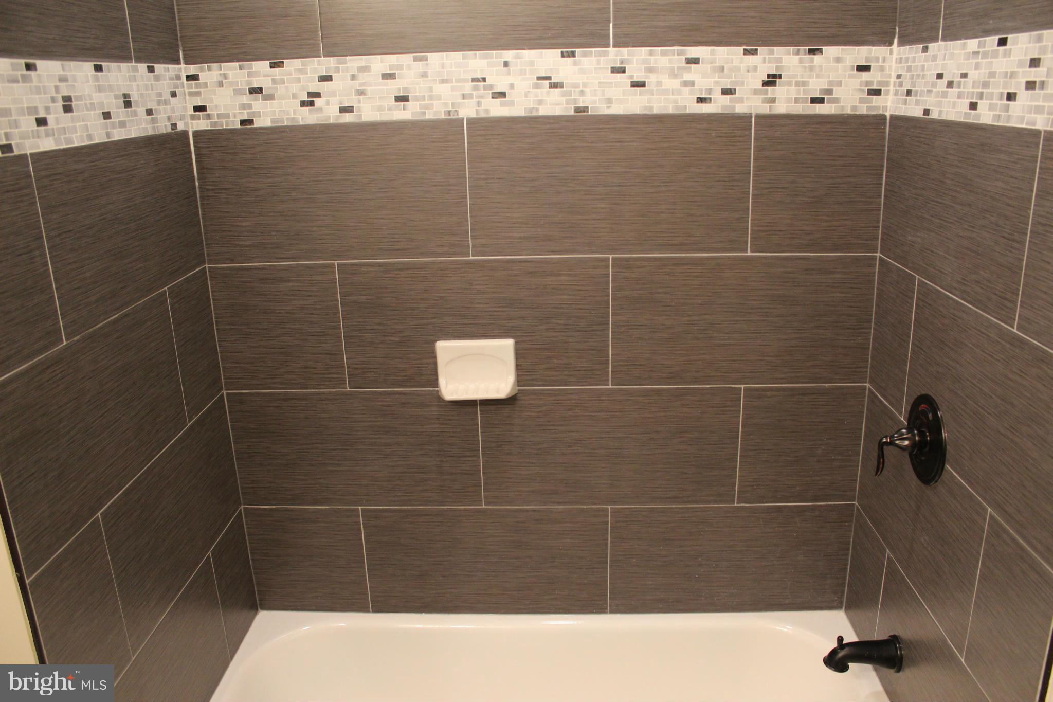 9914 Gunston Road Lorton, VA 22079 - Photo 11 of 29 Bath