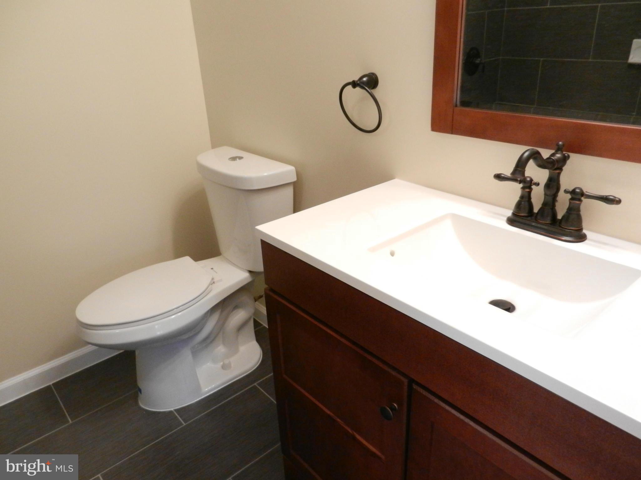 9914 Gunston Road Lorton, VA 22079 - Photo 13 of 29 Bath