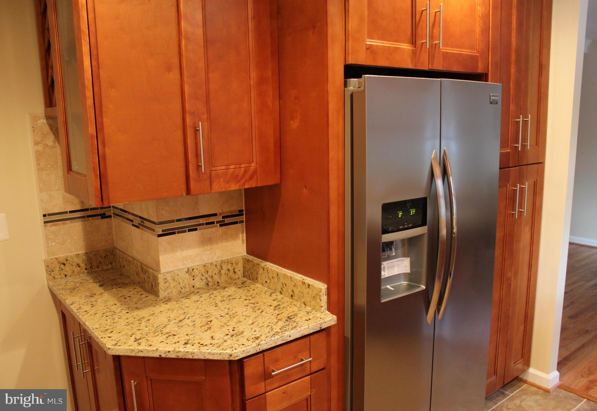 9914 Gunston Road Lorton, VA 22079 - Photo 3 of 29 Kitchen