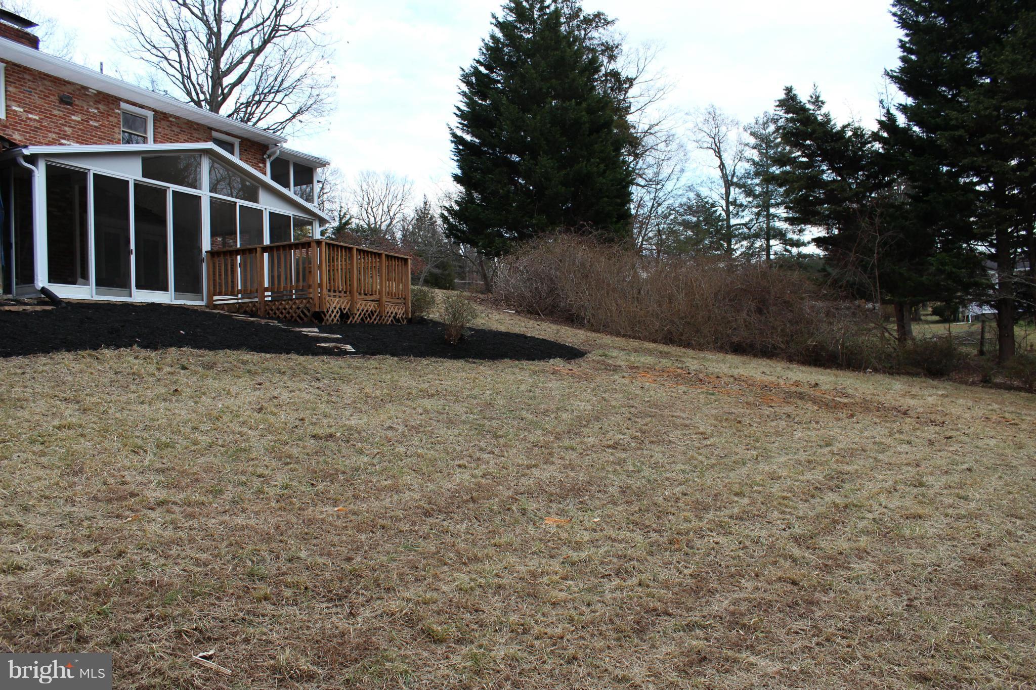 9914 Gunston Road Lorton, VA 22079 - Photo 23 of 29 Exterior (Rear)