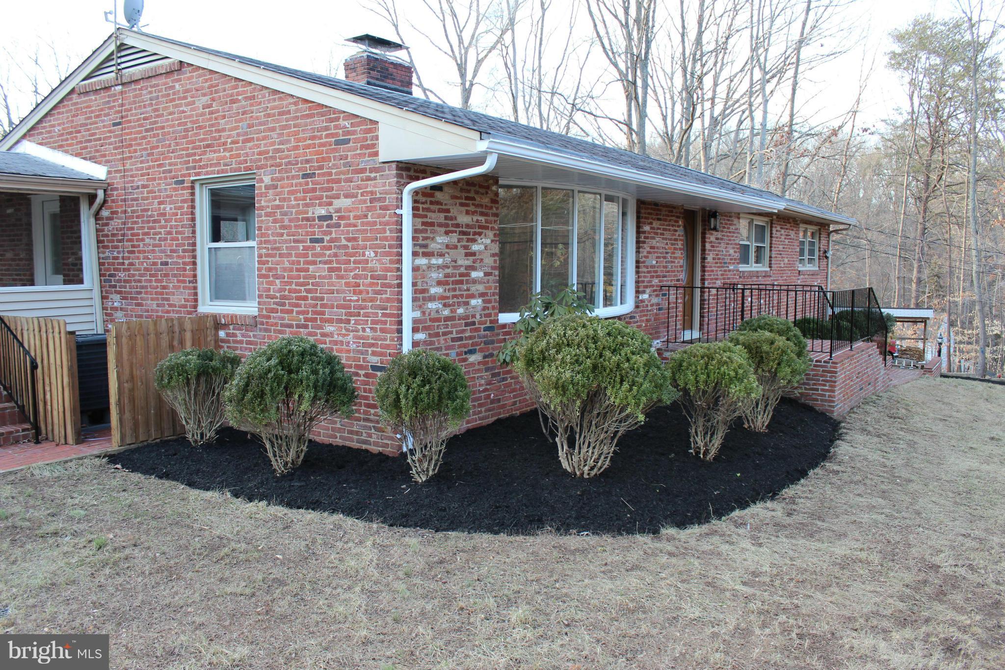 9914 Gunston Road Lorton, VA 22079 - Photo 28 of 29 Exterior (Front)