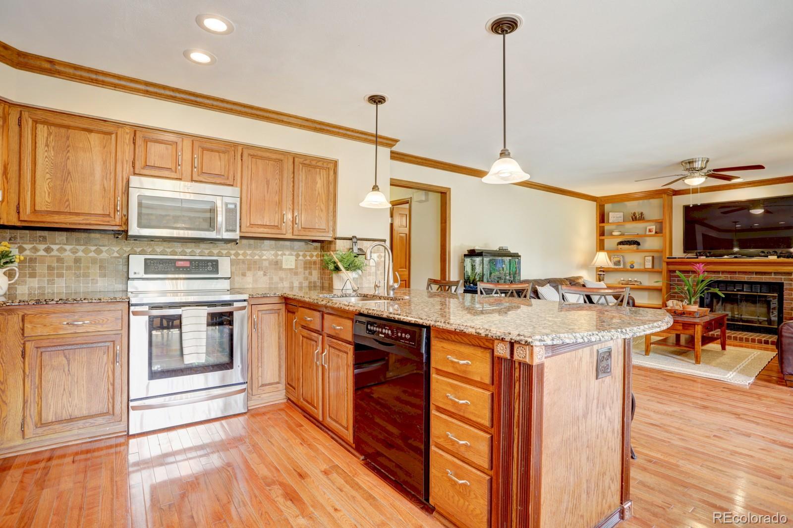 2266 Thistle Ridge Circle Highlands Ranch, CO 80126 - Photo 28 of 38 Gallery Image 28