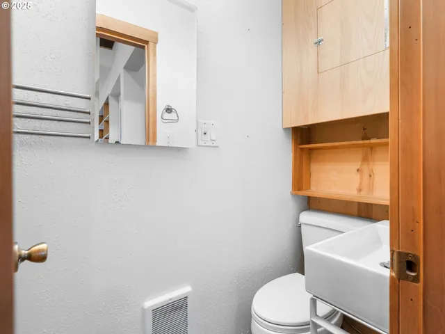 $470,000 | 1245 Northeast 118th Avenue, Portland, OR 97220