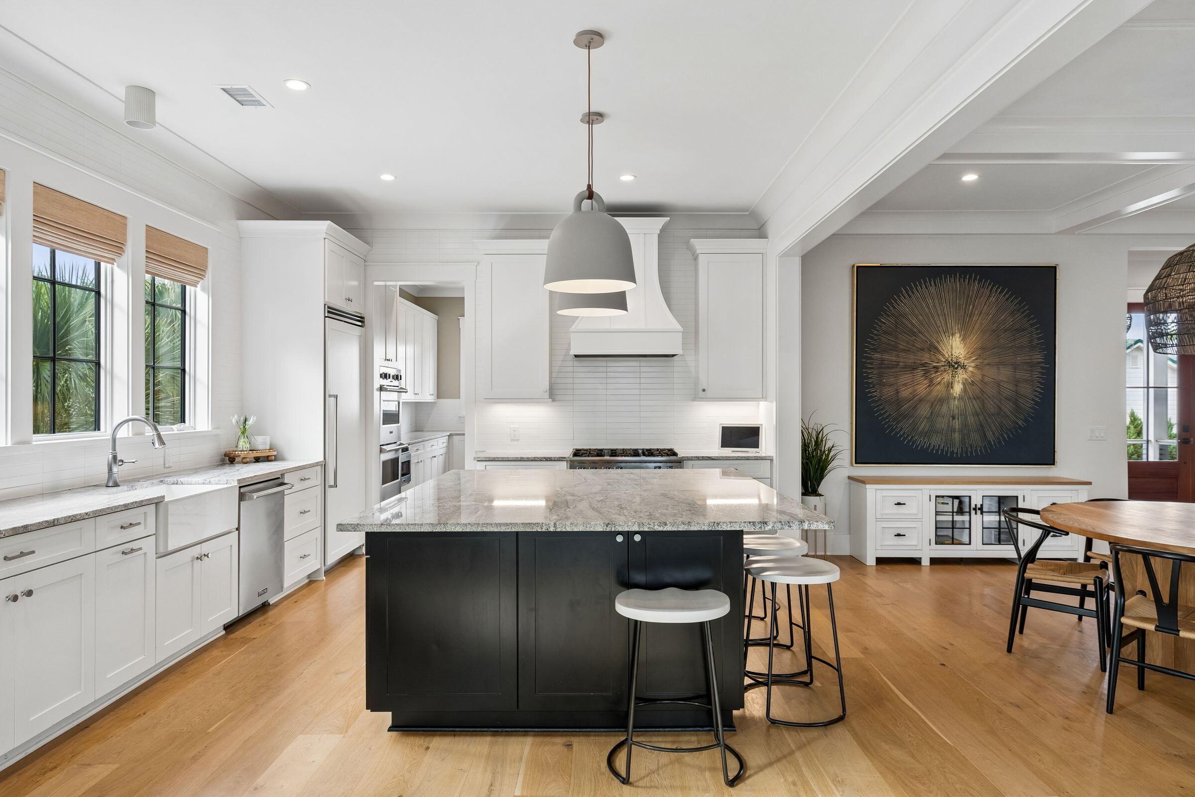 924 Pitt Street Mount Pleasant, SC 29464 - Photo 13 of 71 924PittSt-KeenEyeMarketing-030