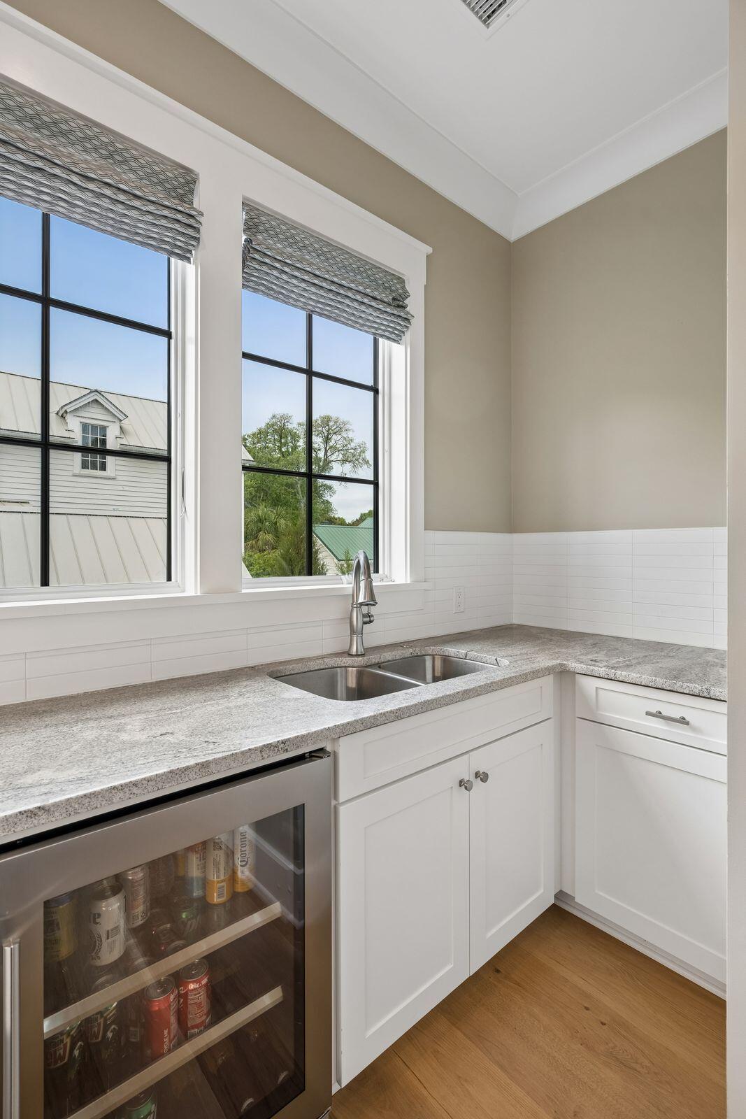 924 Pitt Street Mount Pleasant, SC 29464 - Photo 18 of 71 924PittSt-KeenEyeMarketing-035