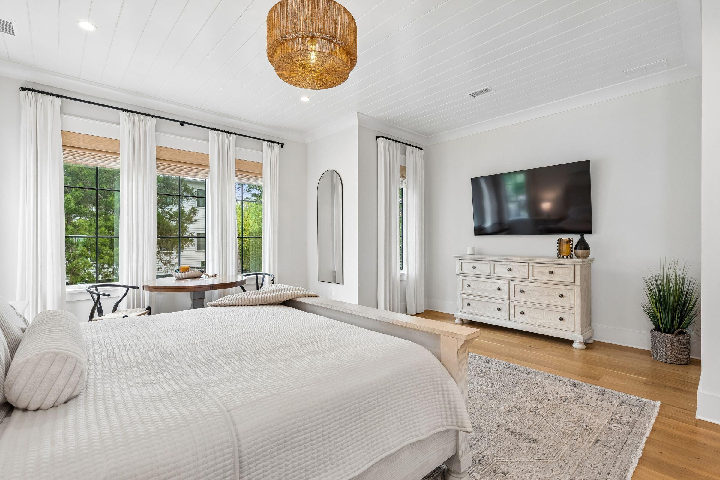 924 Pitt Street Mount Pleasant, SC 29464 - Photo 21 of 71 924PittSt-KeenEyeMarketing-045