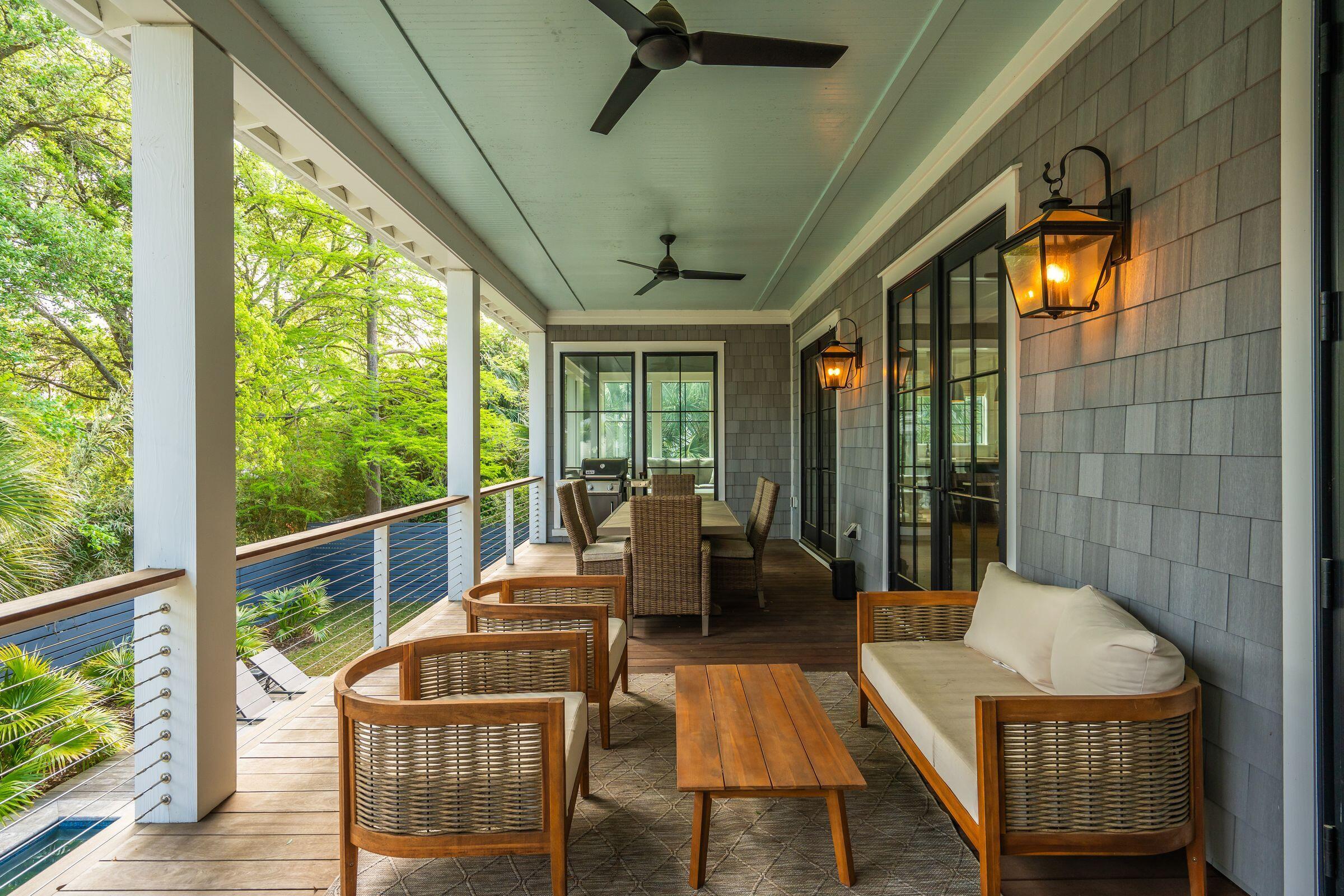 924 Pitt Street Mount Pleasant, SC 29464 - Photo 31 of 71 924PittSt-KeenEyeMarketing-074