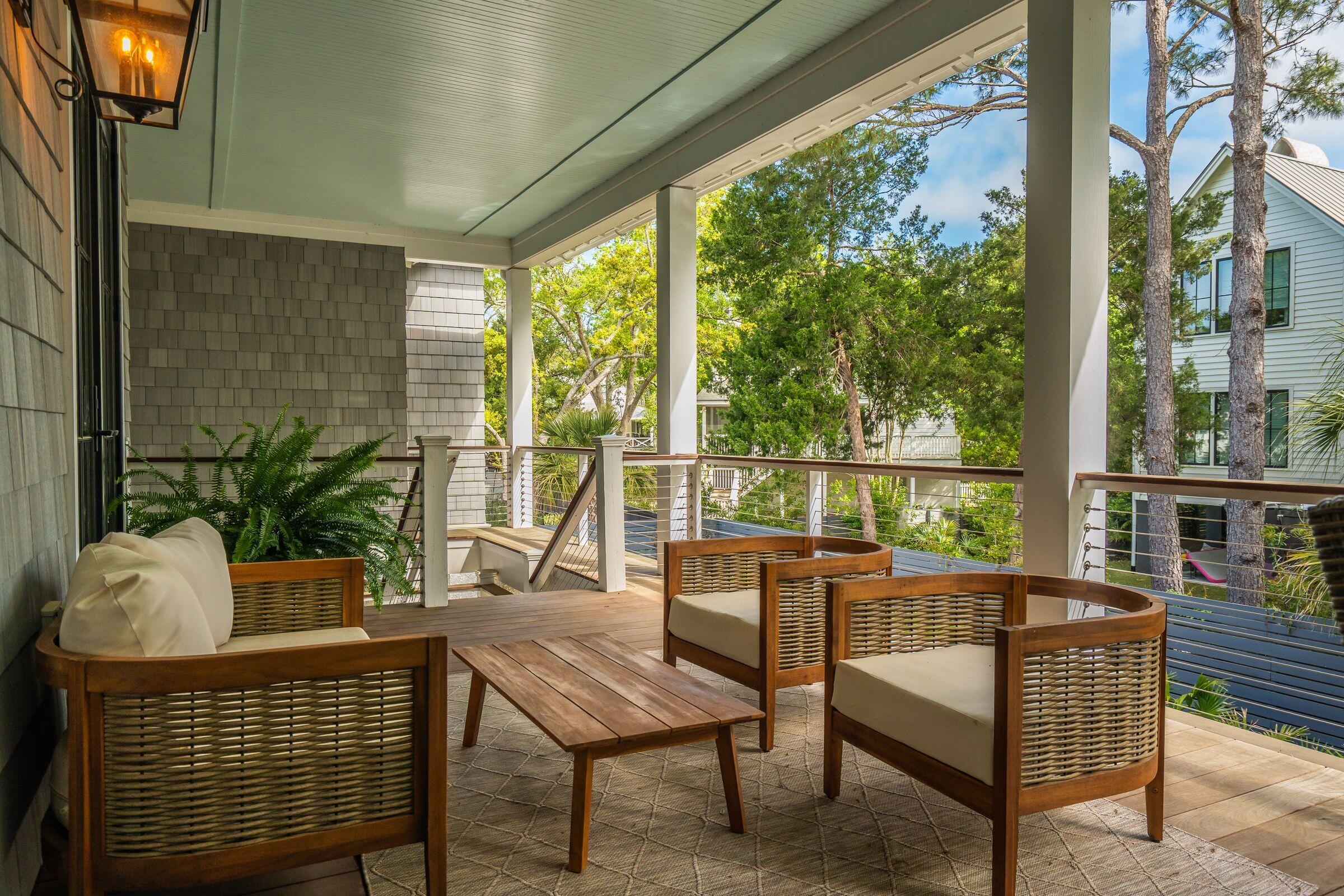 924 Pitt Street Mount Pleasant, SC 29464 - Photo 33 of 71 924PittSt-KeenEyeMarketing-072