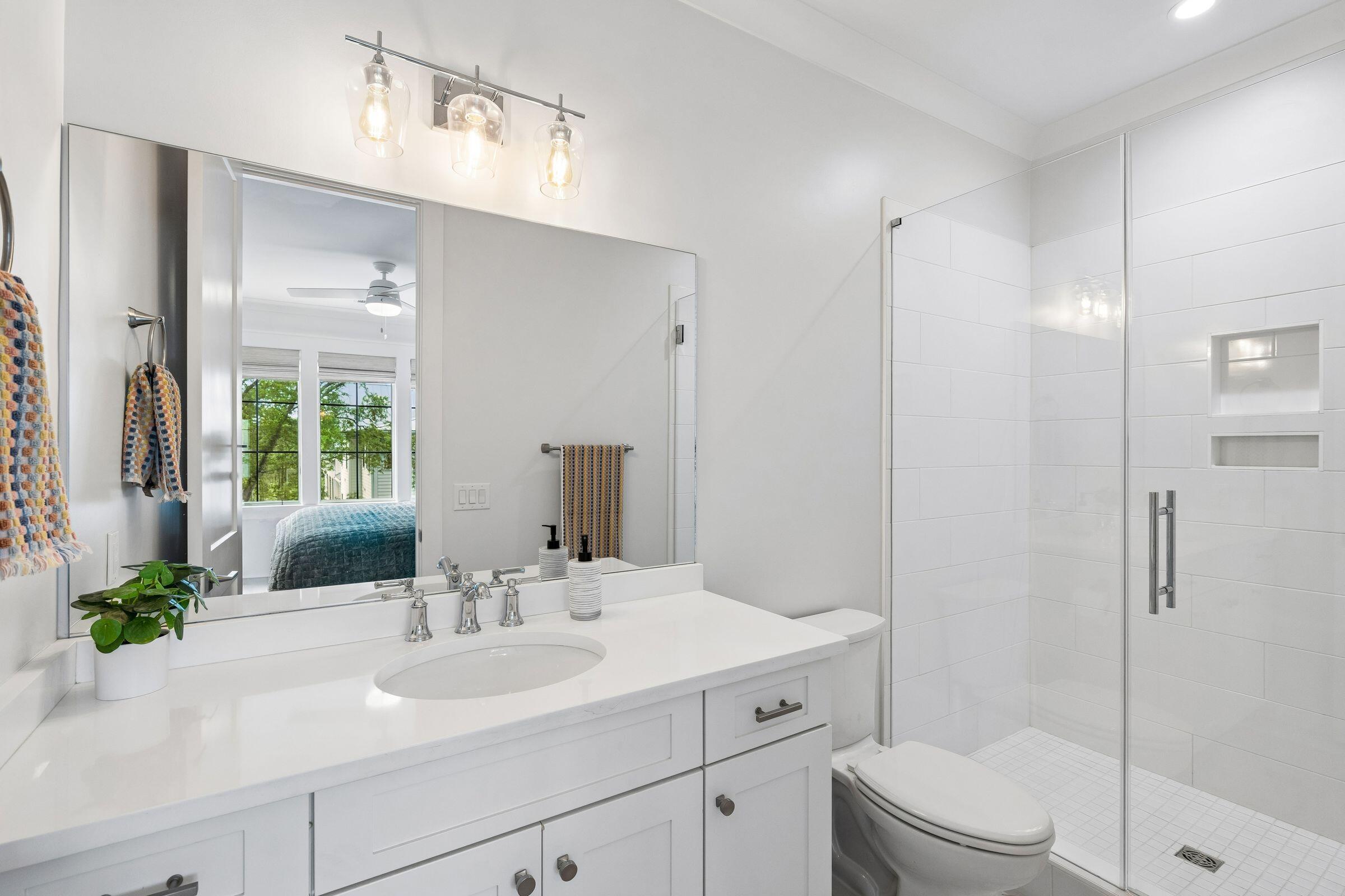 924 Pitt Street Mount Pleasant, SC 29464 - Photo 42 of 71 924PittSt-KeenEyeMarketing-052