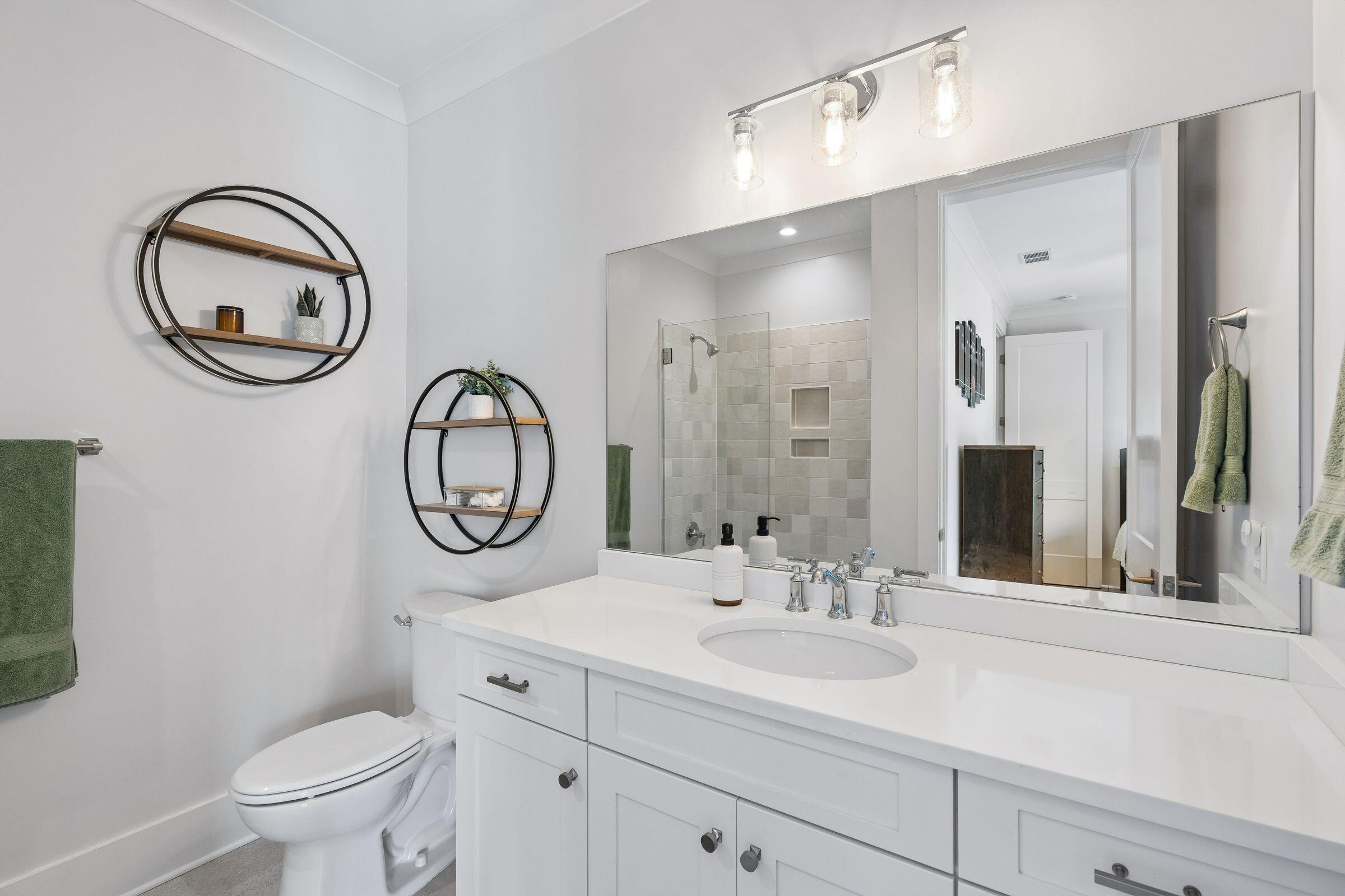 924 Pitt Street Mount Pleasant, SC 29464 - Photo 45 of 71 924PittSt-KeenEyeMarketing-056