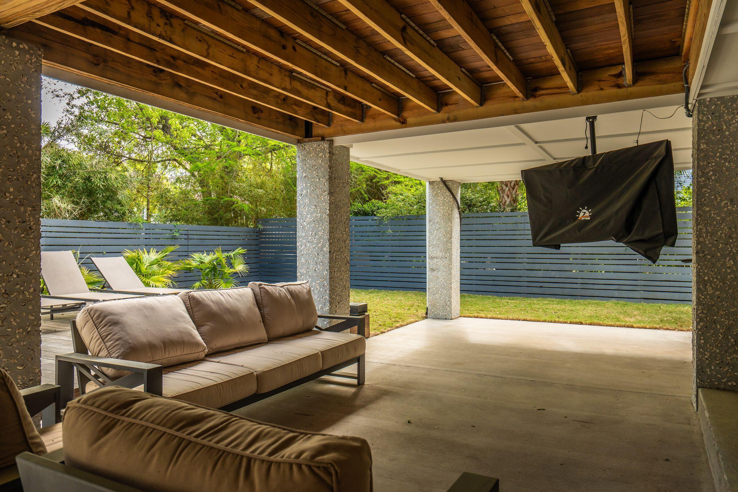 924 Pitt Street Mount Pleasant, SC 29464 - Photo 59 of 71 924PittSt-KeenEyeMarketing-081