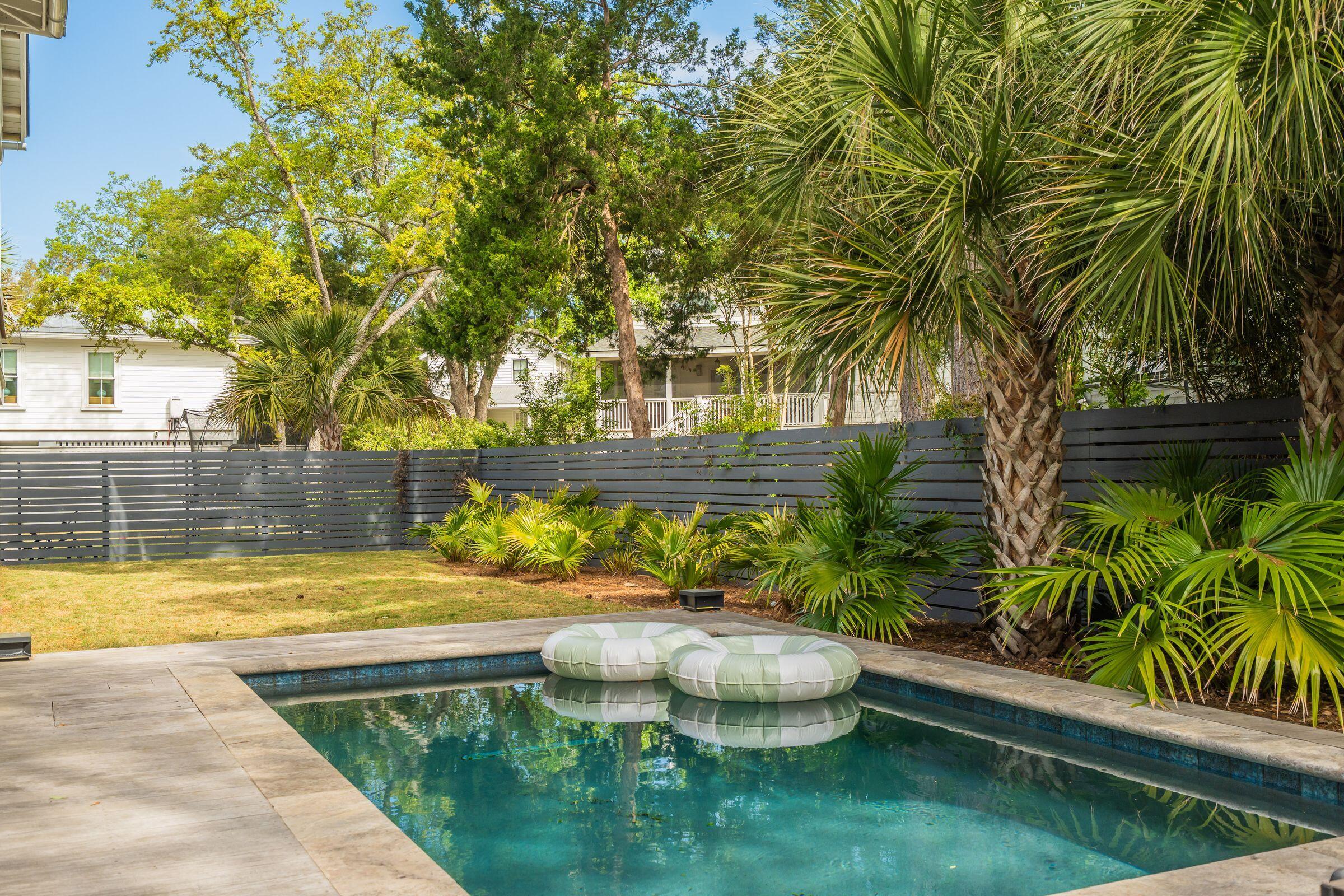 924 Pitt Street Mount Pleasant, SC 29464 - Photo 60 of 71 924PittSt-KeenEyeMarketing-085