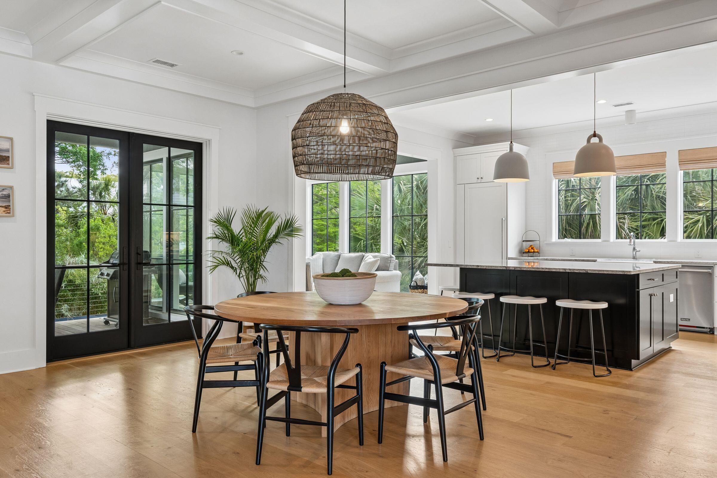 924 Pitt Street Mount Pleasant, SC 29464 - Photo 7 of 71 924PittSt-KeenEyeMarketing-021