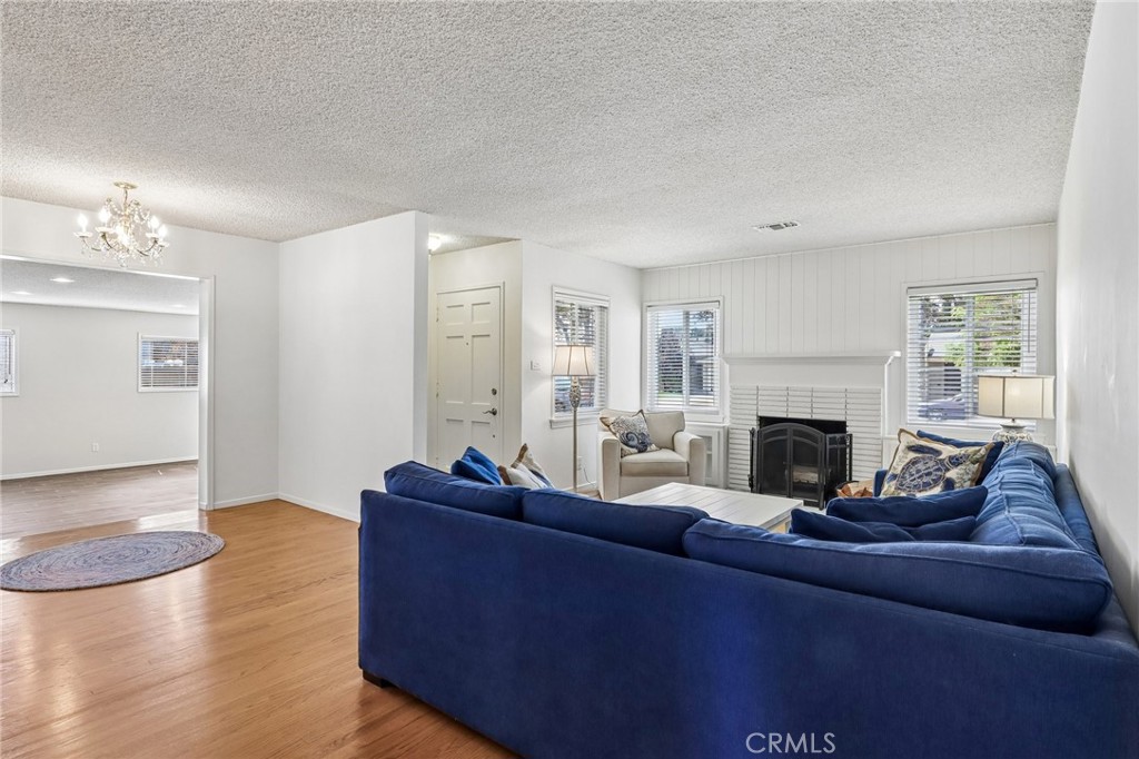 4593 Gardena Drive Riverside, CA 92506 - Photo 6 of 40
