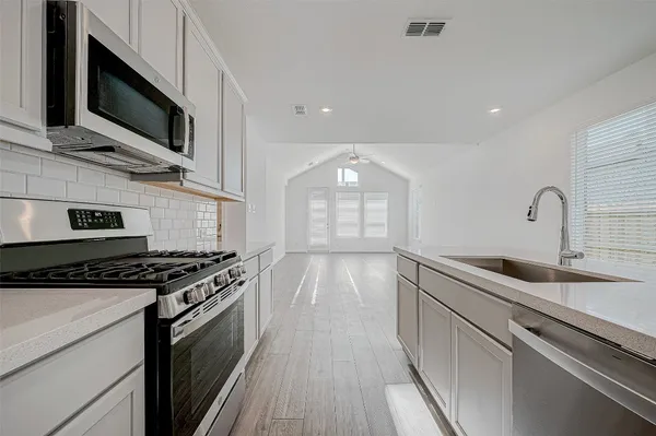 $3,099 | 22111 Paula Bluff Lane, Cypress, TX 77433
