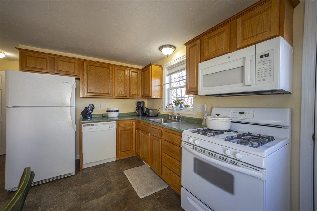 1017 Middlesex Street, Unit 5 Lowell, MA 01851 - Photo 7 of 21
