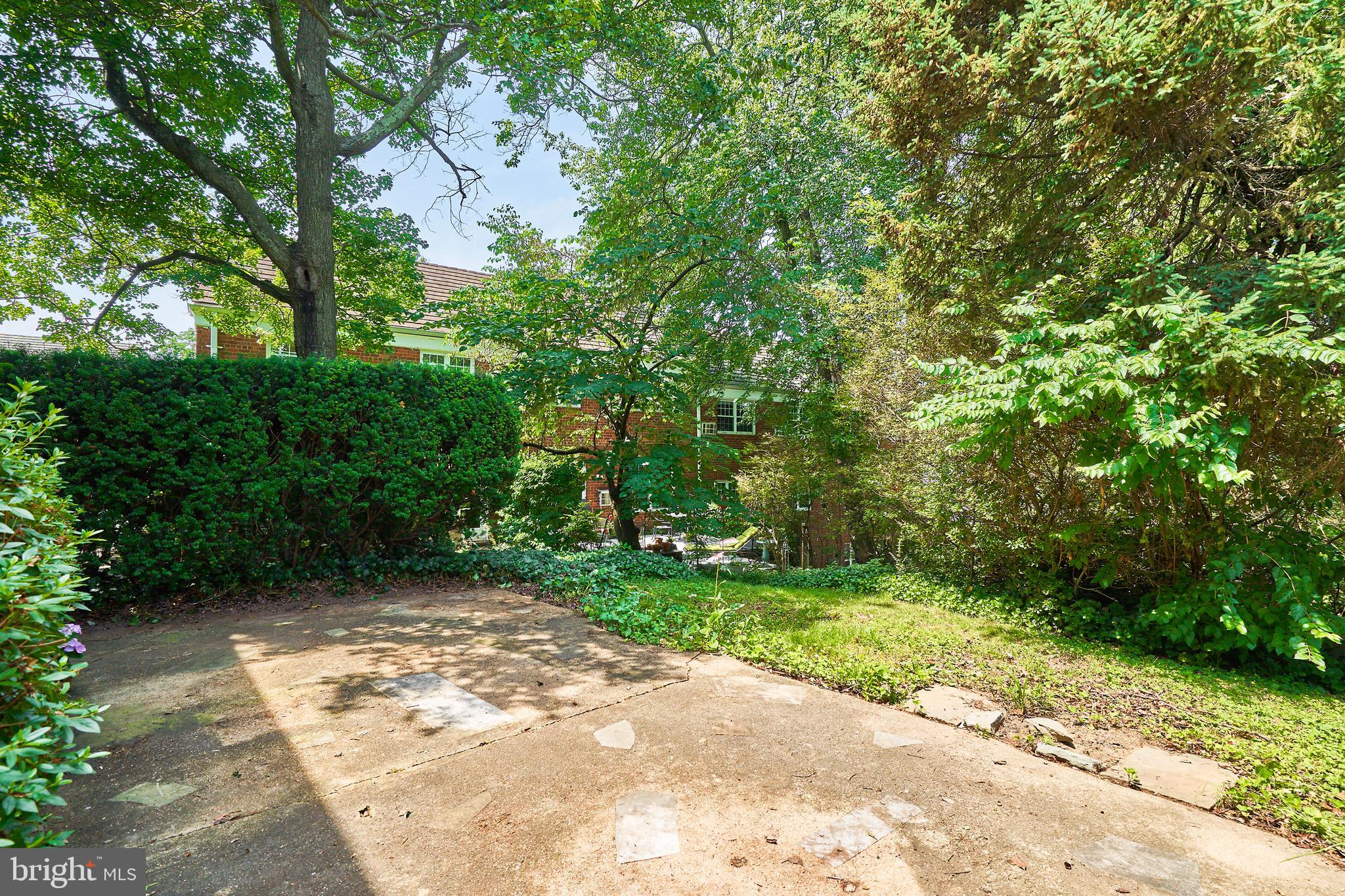 3314 Gunston Road, Unit 7303314 Alexandria, VA 22302 - Photo 34 of 42 Patio with room for grill, table + chairs!