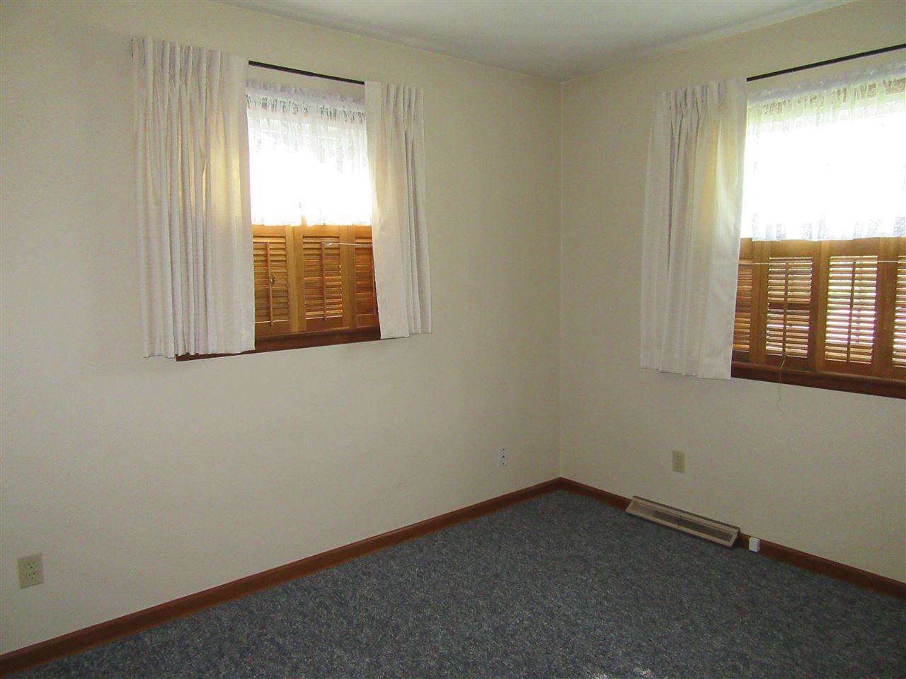 4045 Abbotsford Road Rockford, IL 61107 - Photo 9 of 18