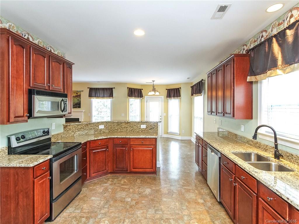 6131 Morning Mist End Fort Mill, SC 29708 - Photo 5 of 24