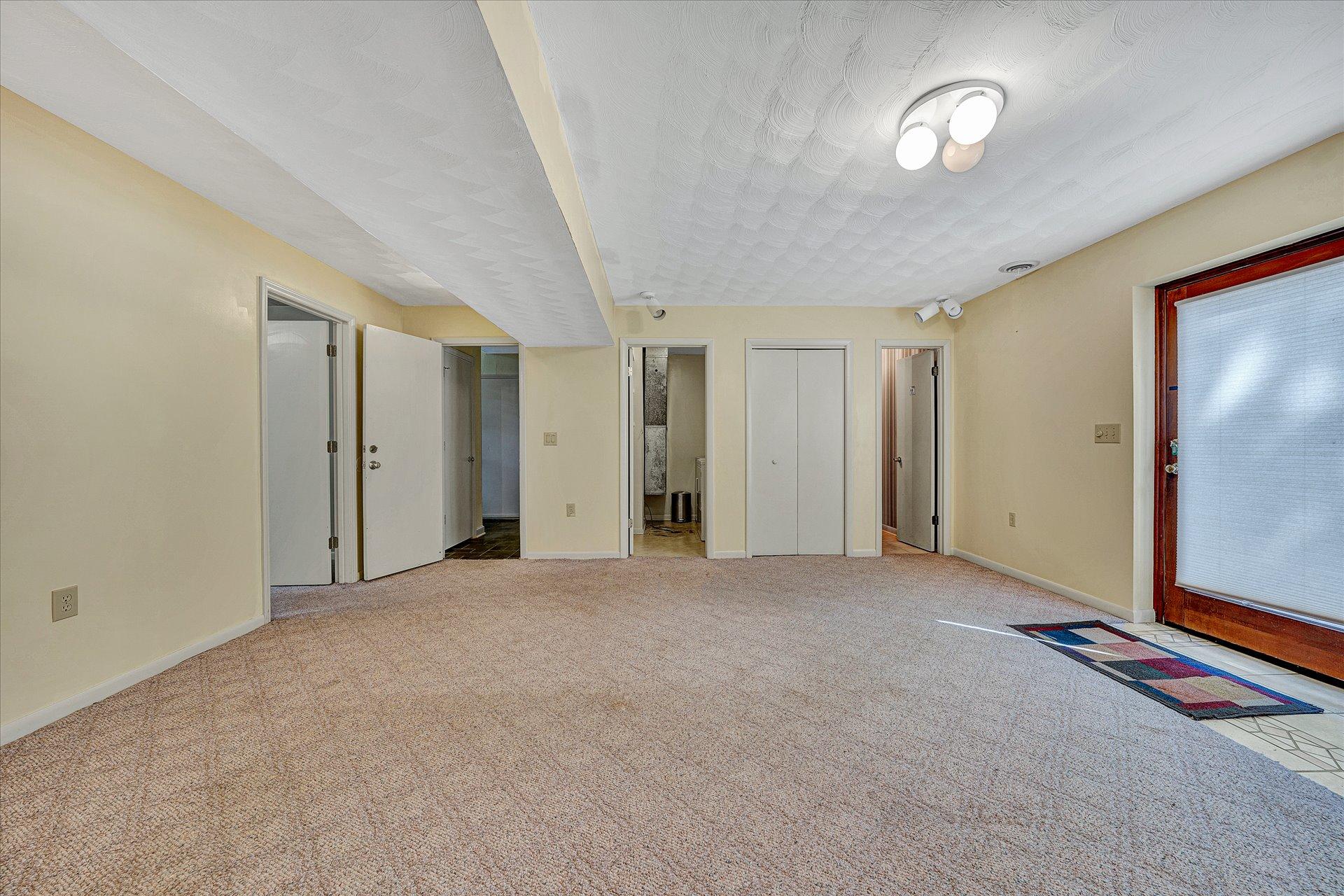 3303 One Oak Road Roanoke, VA 24018 - Photo 23 of 33 25-SGP (28 of 35)