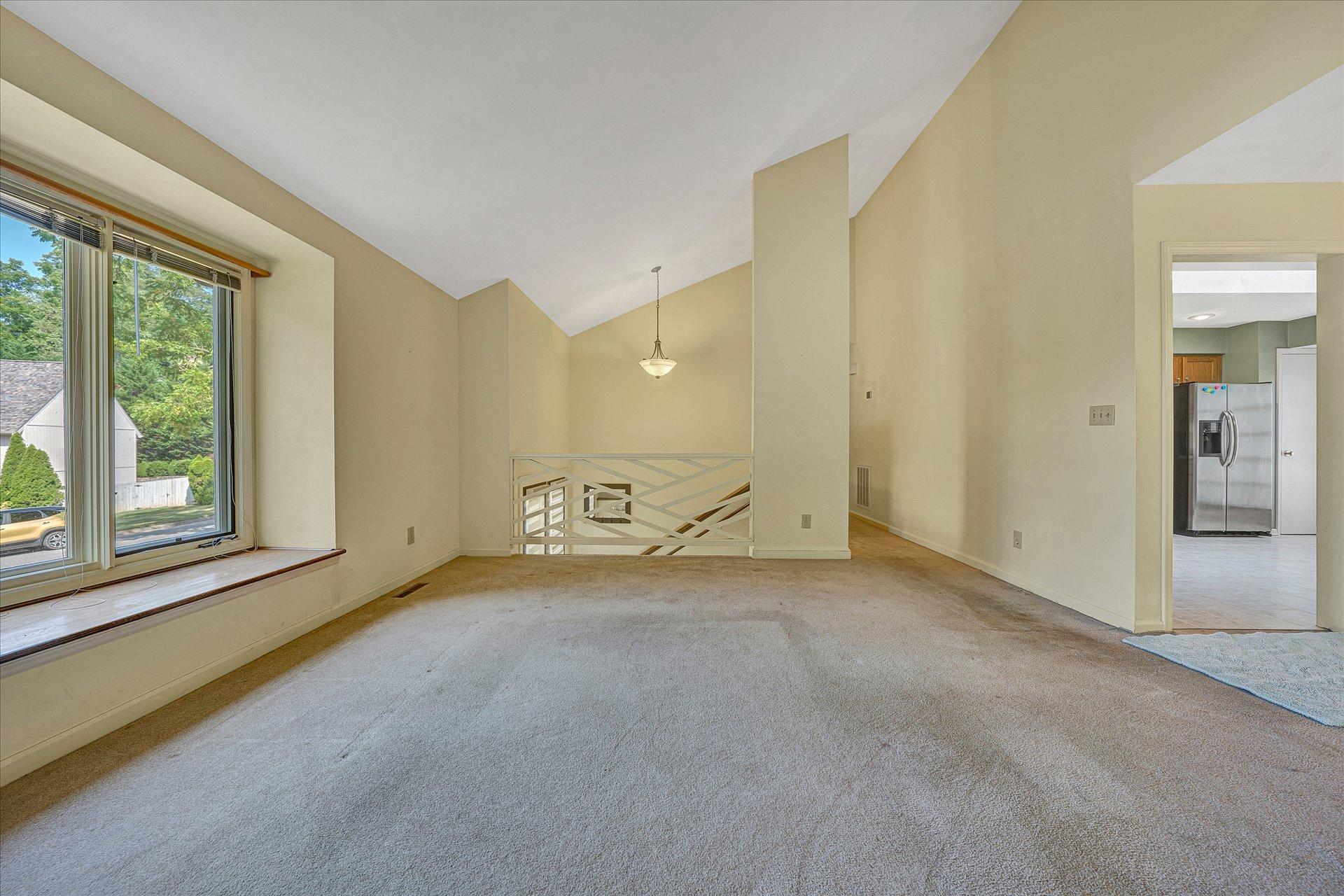 3303 One Oak Road Roanoke, VA 24018 - Photo 5 of 33 06-SGP (9 of 35)