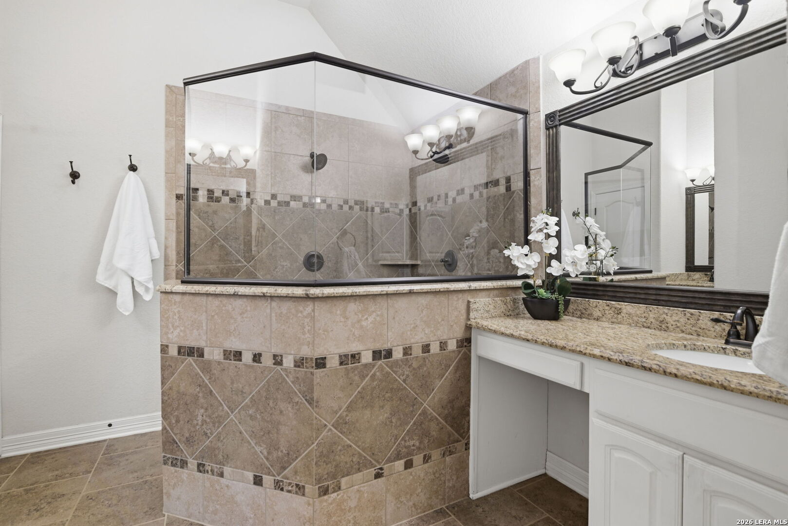 30349 Setterfeld Circle Fair Oaks Ranch, TX 78015 - Photo 13 of 25