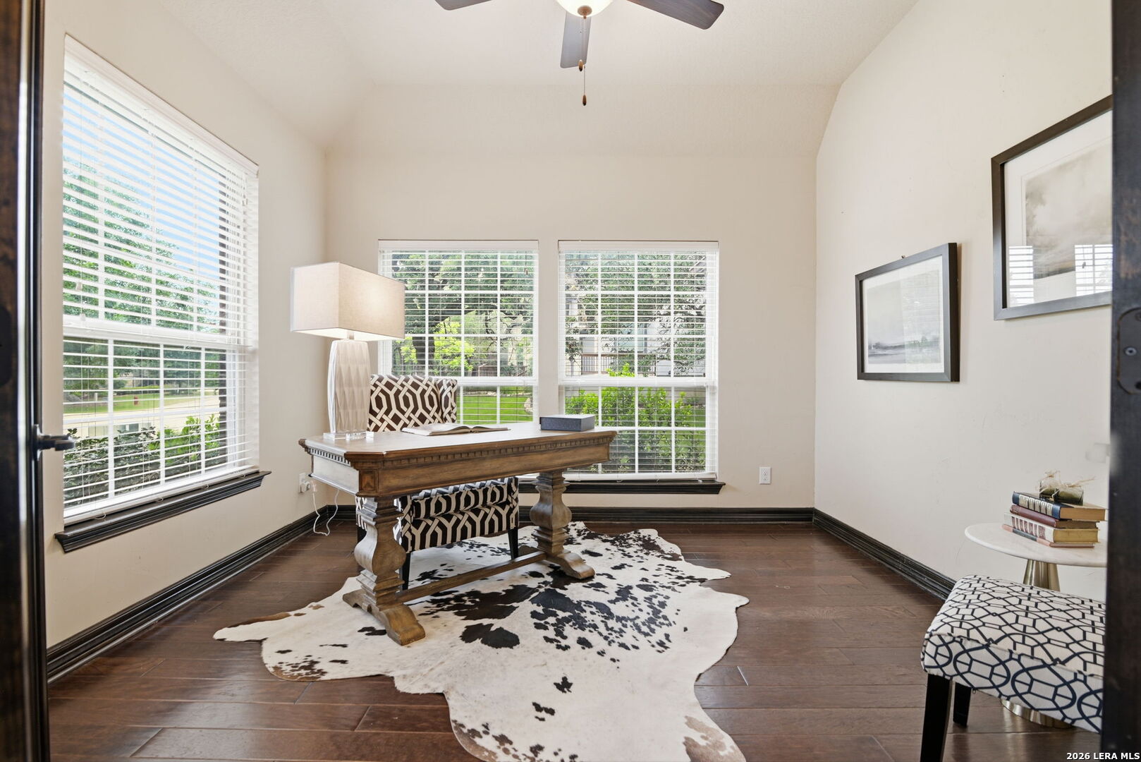 30349 Setterfeld Circle Fair Oaks Ranch, TX 78015 - Photo 4 of 25