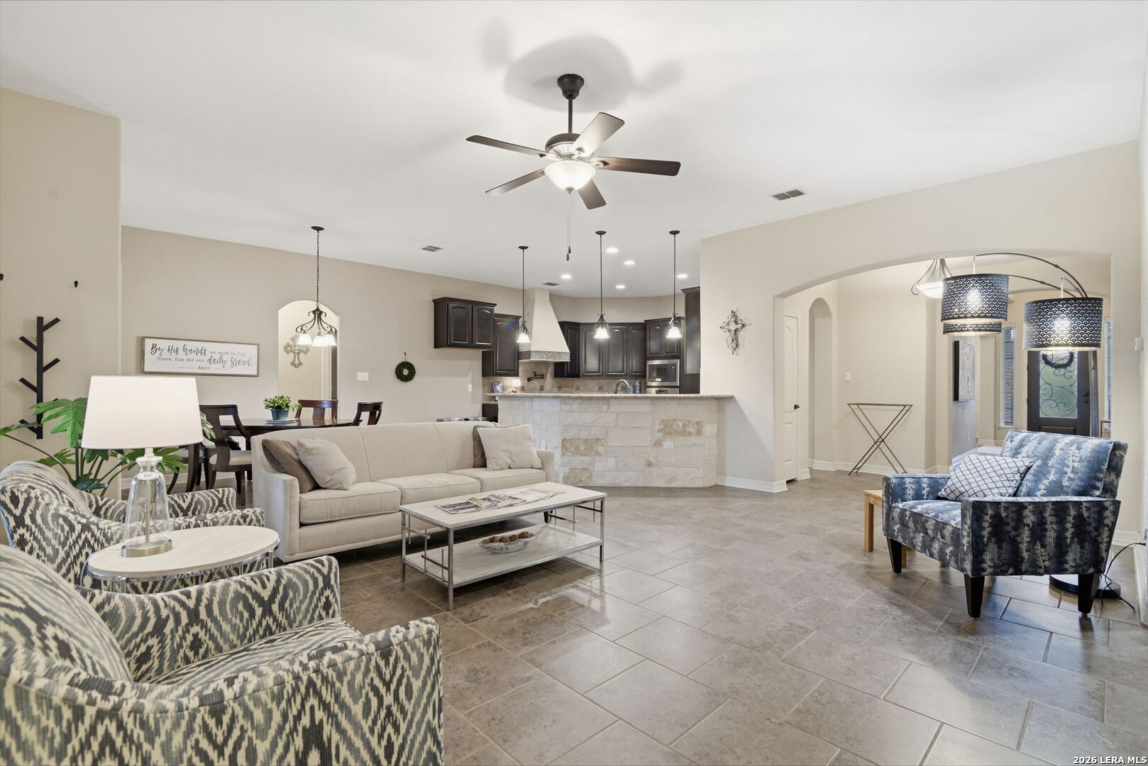 30349 Setterfeld Circle Fair Oaks Ranch, TX 78015 - Photo 5 of 25