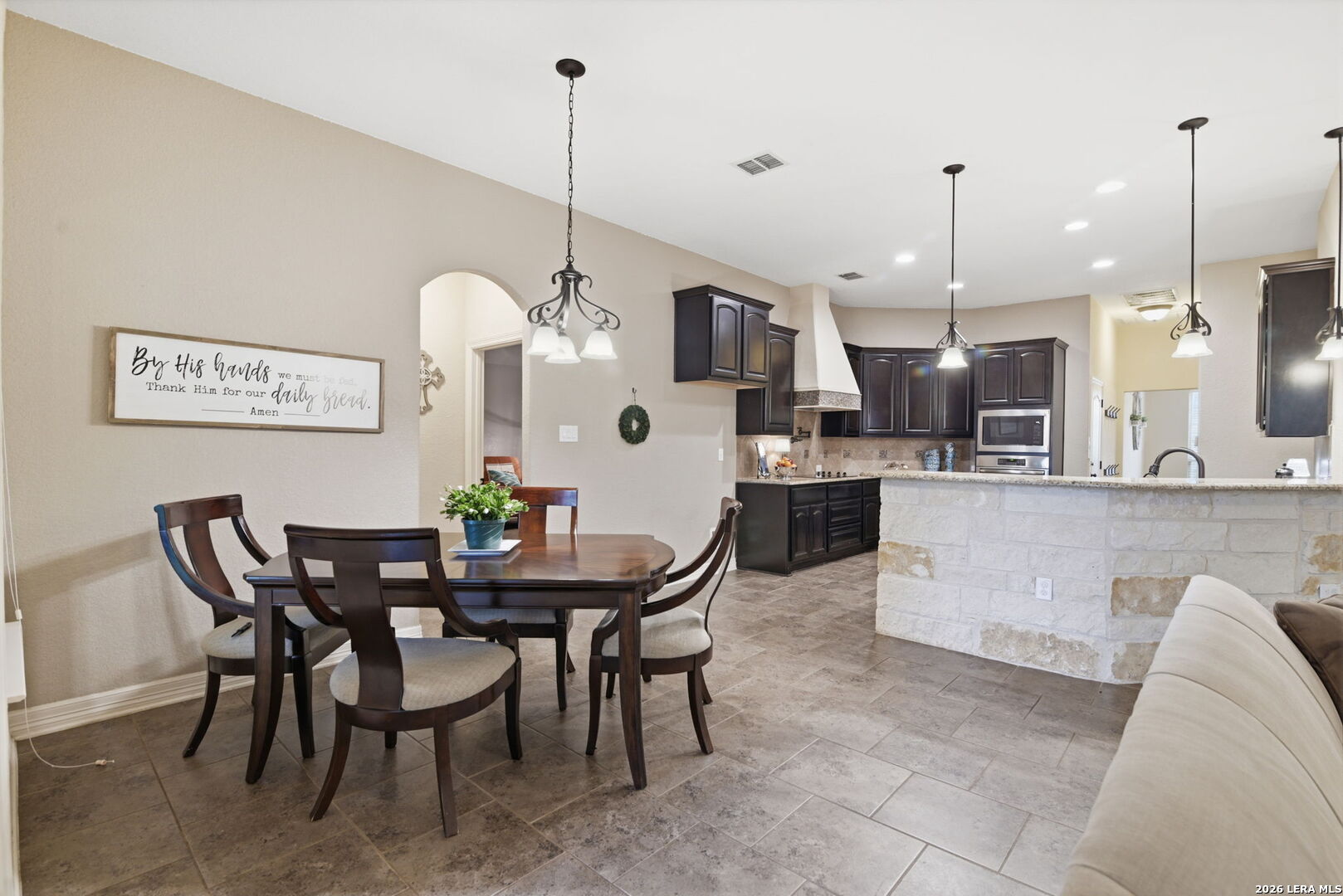 30349 Setterfeld Circle Fair Oaks Ranch, TX 78015 - Photo 6 of 25