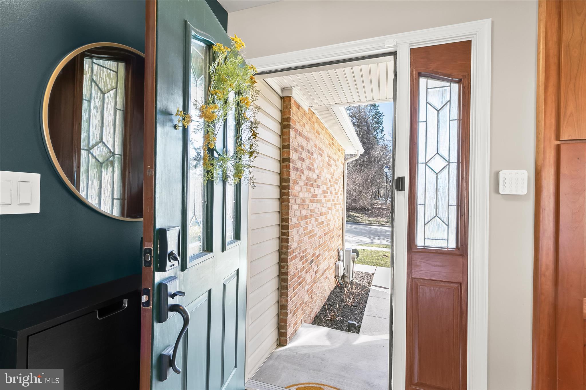 14215 Summit Lane Laurel, MD 20708 - Photo 3 of 62 Front Foyer