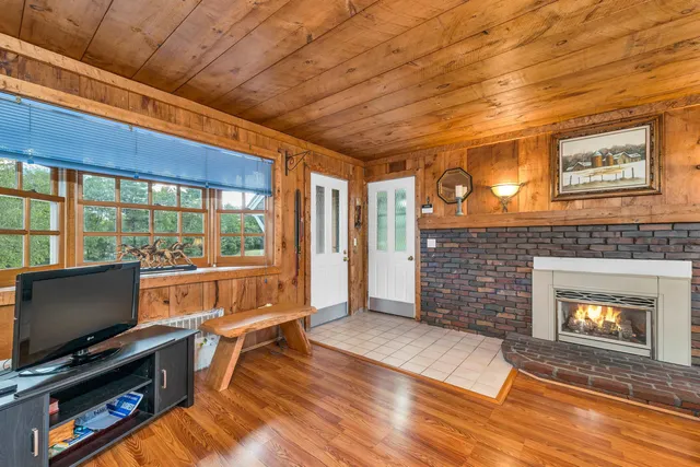 $1,098,000 | 7 Countryside Drive, Gilford, NH 03249