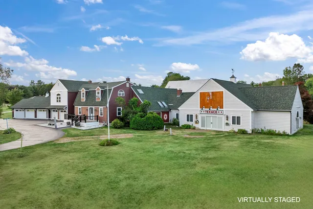 $1,098,000 | 7 Countryside Drive, Gilford, NH 03249