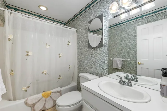 $1,098,000 | 7 Countryside Drive, Gilford, NH 03249