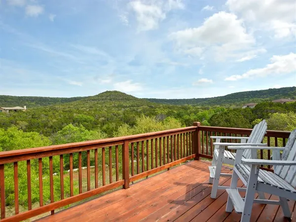 $900,000 | 8122 Lime Creek Road, Volente, TX 78641